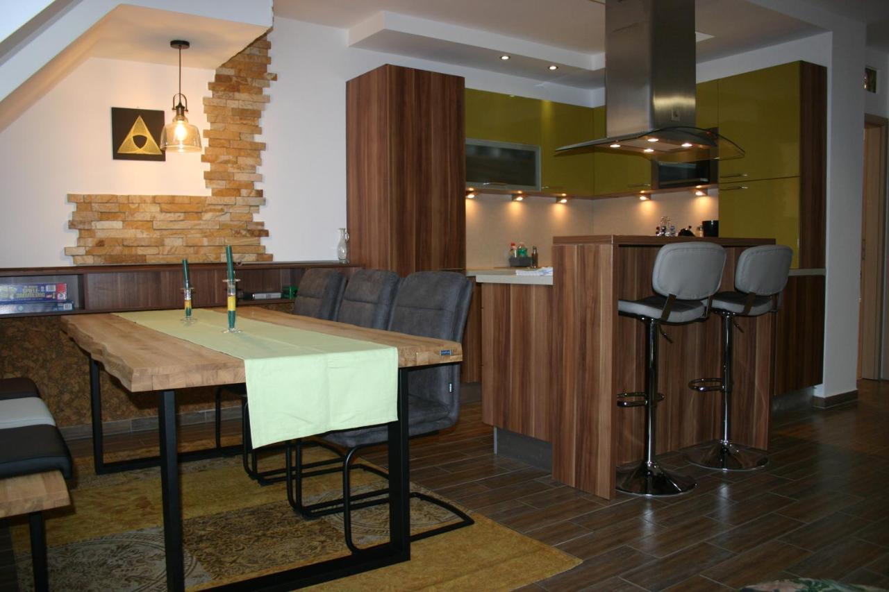 Enjoy 110Qm Apartment Im Historischen Zentrum Шопрон Экстерьер фото